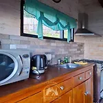Casa Manzanos A Orillas Del Lago
