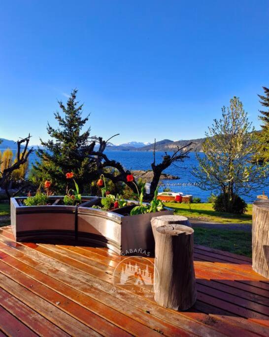 Casa Manzanos A Orillas Del San Carlos de Bariloche